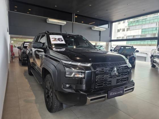 MITSUBISHI TRITON 2.4 BITURBO DIESEL CD KATANA 4X4 AUTOMÁTICO MITSUBISHI TRITON 2.4 BITURBO DIESEL CD KATANA 4X4 AUTOMÁTICO